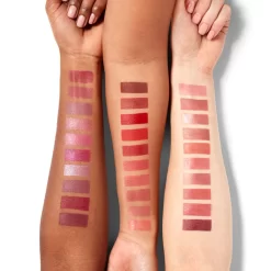 Clinique Dramatically Different Lipstick -Éclat De Beauté 229573 clinique dramatically different lipstick rouge a levres contour parfait 44 rasperry glace 4g autre2 1000x1000 1