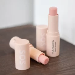 Madara Sos Lip Hydra Rescue Balm -Éclat De Beauté 257394 madara sos lip hydra rescue balm baume a levres intensement hydratant 4 5g autre3 1000x1000 1