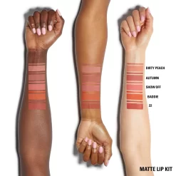 Matte Lip Kit -Éclat De Beauté 269314 kylie by kylie jenner matte lip kit kit rouge a levres mat crayon a levres 704 sweater weather autre9 1000x1000 1