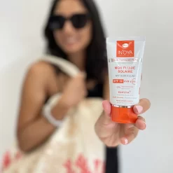 Mon Fluide Solaire SPF 50 -Éclat De Beauté 282713 in oya mon fluide solaire spf 50 protection solaire visage 50ml tube autre2 1000x1000 1