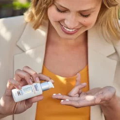 ISDIN Age Repair -Éclat De Beauté 314830 isdin age repair creme solaire visage anti age spf50 50ml flacon pompe autre2 1000x1000 1