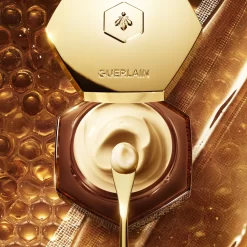Guerlain Abeille Royale -Éclat De Beauté 316075 guerlain abeille royale honey treatment creme nuit 50ml pot autre6 1000x1000 1